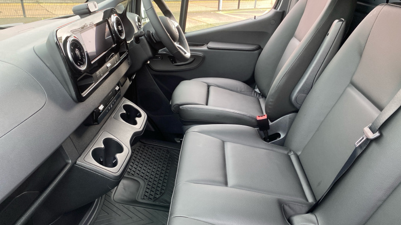 Mercedes-Benz Sprinter 315Cdi L2 Diesel Rwd 3.5t H2 Select Van